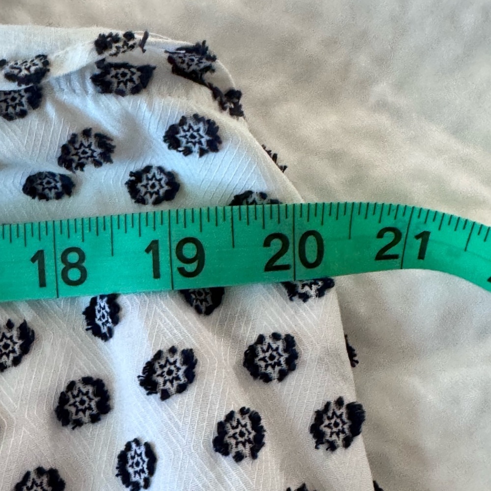 Ann Taylor Black and White Ruffled Tank Top - Picture 5 of 5